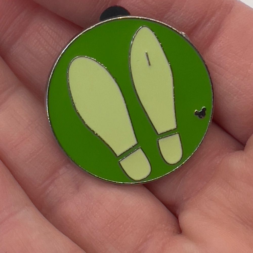 Disney Hidden Mickey Goofy's Feet Walt Disney World Collectible Pin From 2014
